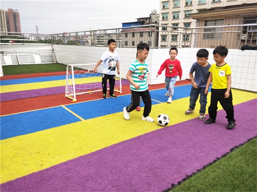 足球特点幼儿园有哪些活动,世界足球日活动幼儿园