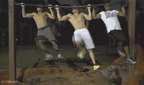 深蹲500个之后尿液变深,深蹲后第二天尿液深褐色