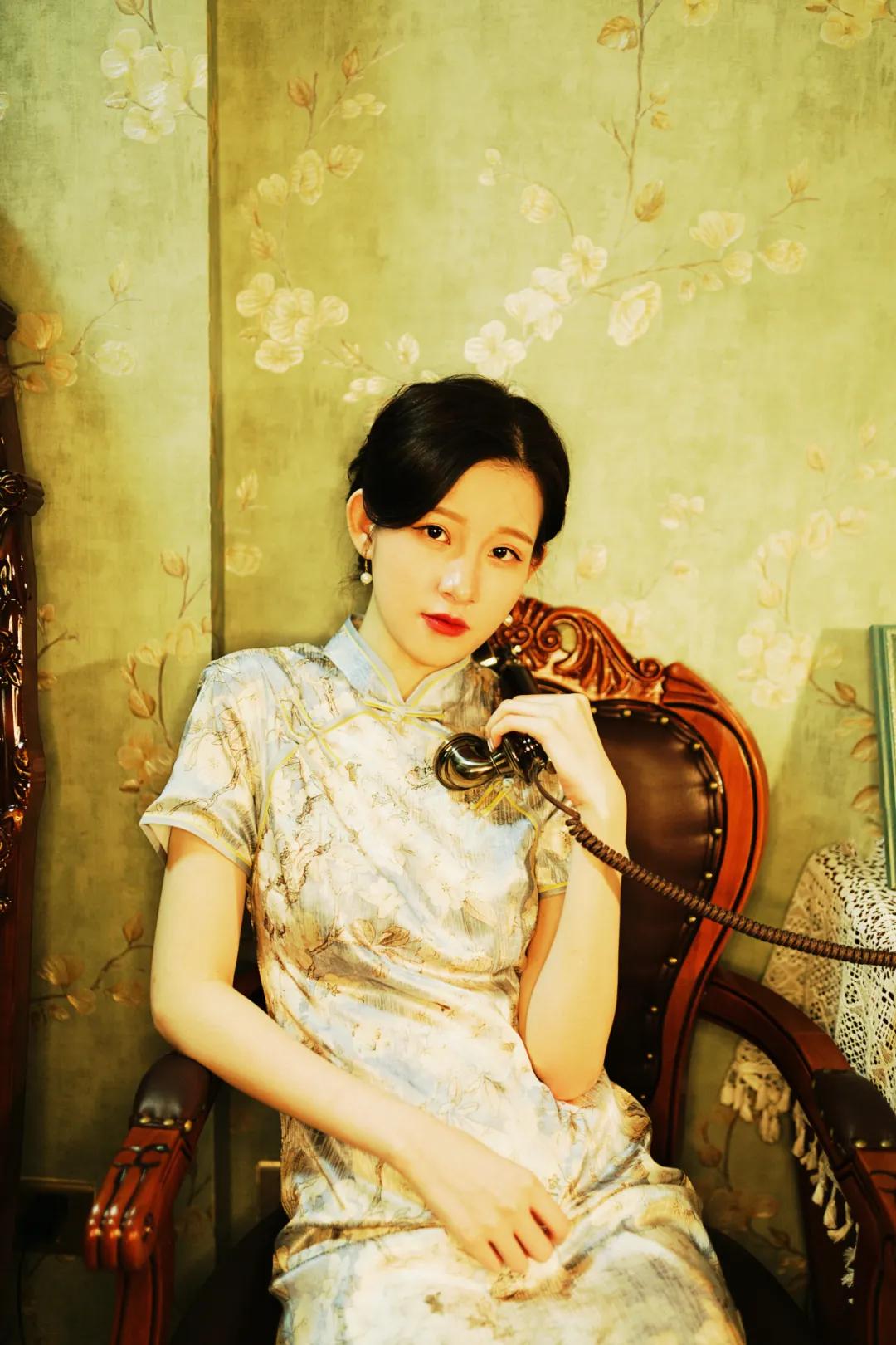 娣卞湷榫欏矖鏃楄鎷嶆憚鍐欑湡,娣卞湷榫欏矖鎷嶇収鍐欑湡鏃楄