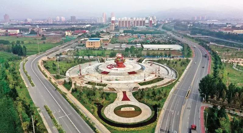 娓呭緪鑺辩骞垮満,娓呭緪鑺辩骞垮満鍦ㄥ摢