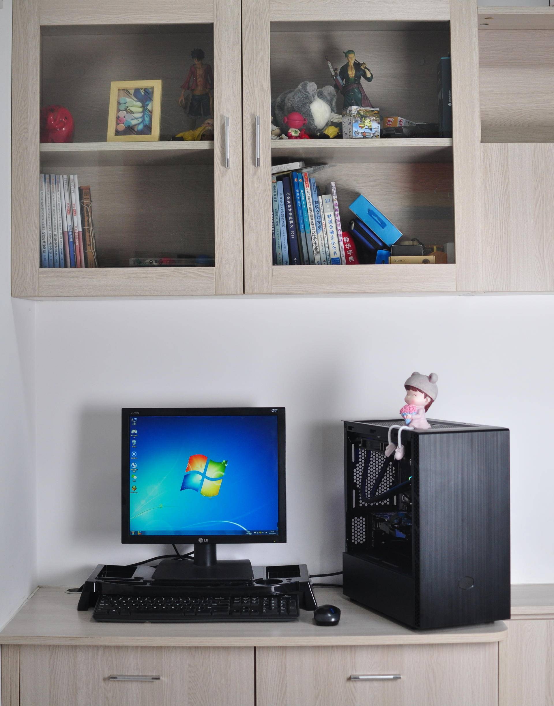 全靠图纸和客服加度娘，小白也能装电脑