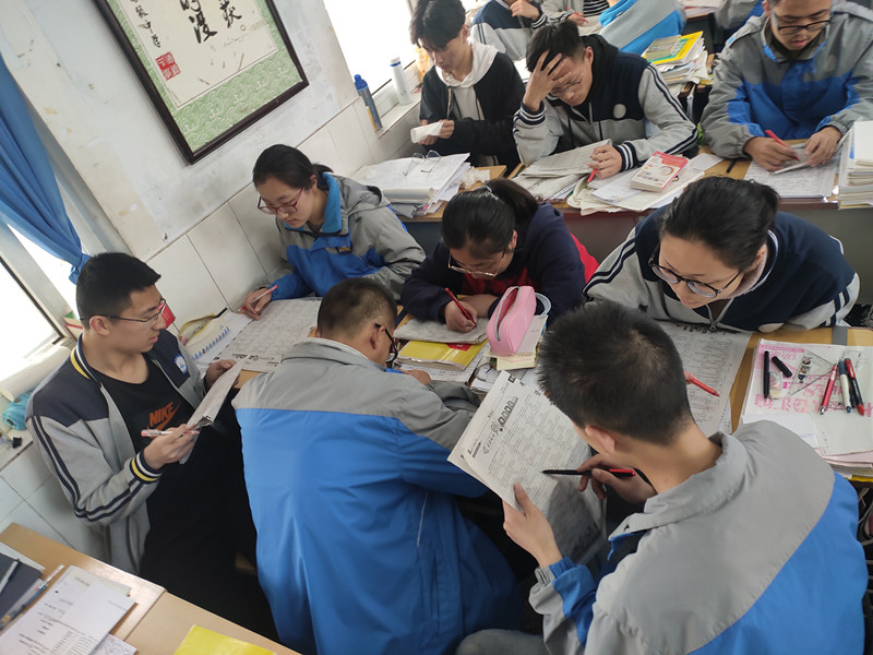 whether和if引导名词性从句时的异同