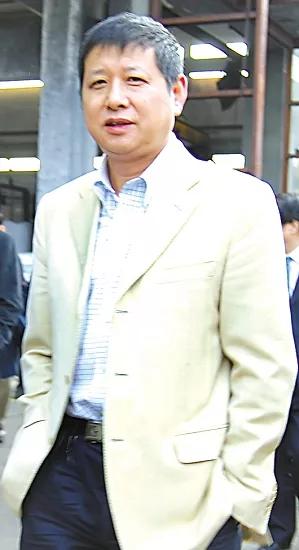 资不抵债，百亿债务无力承担，30年心血尽丧，亿万富豪周建灿跳楼