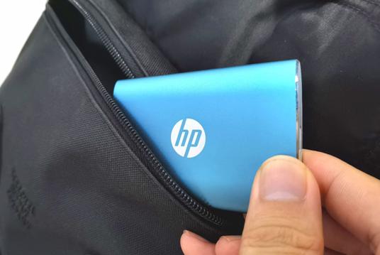 无惧后浪的上下翻腾左右摇摆，HP惠普P5001T移动固态读写稳得很