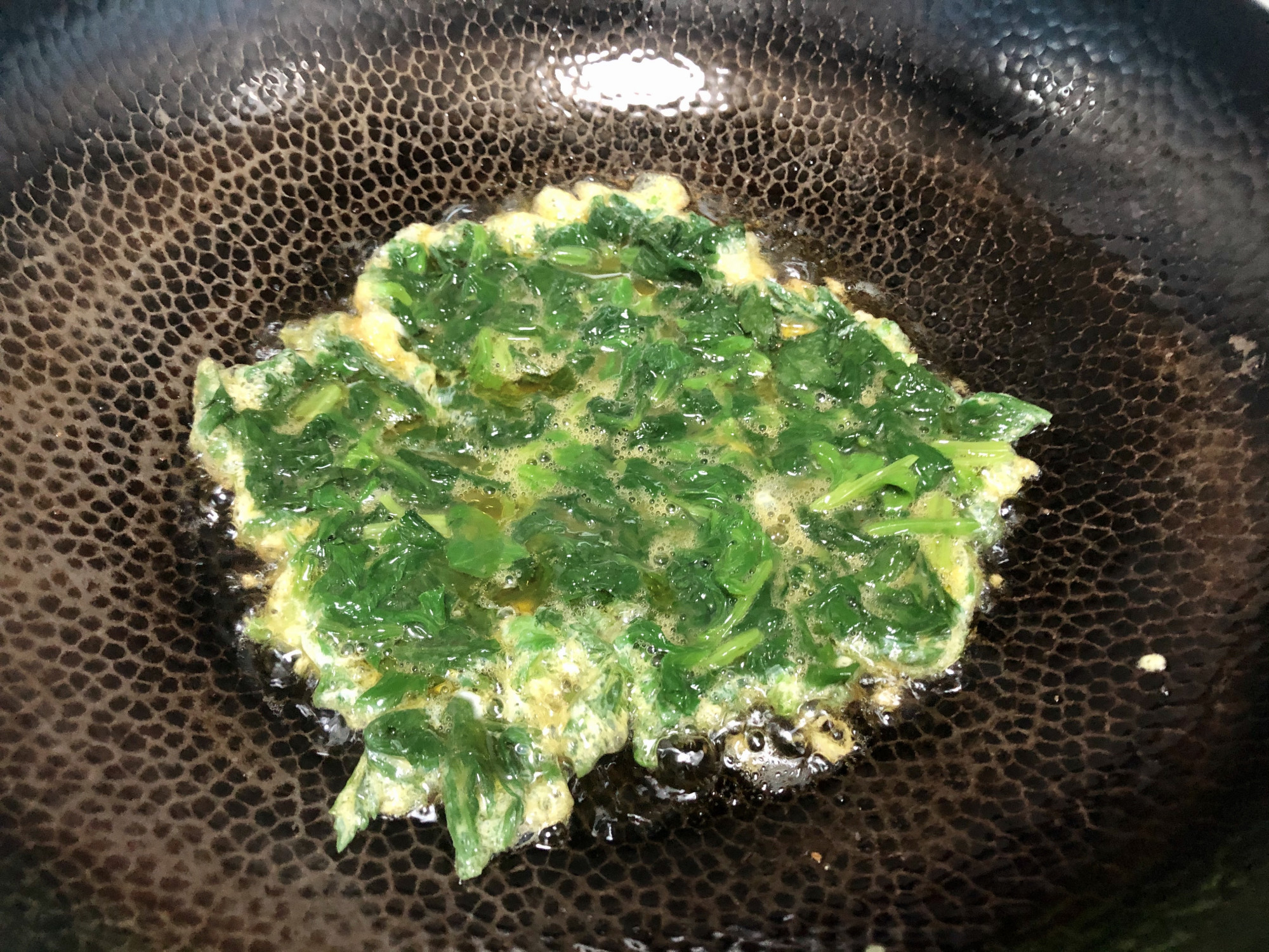 大头菜叶子晒干要怎么炒才好吃,怎么炒菜芽翠绿好吃又简单