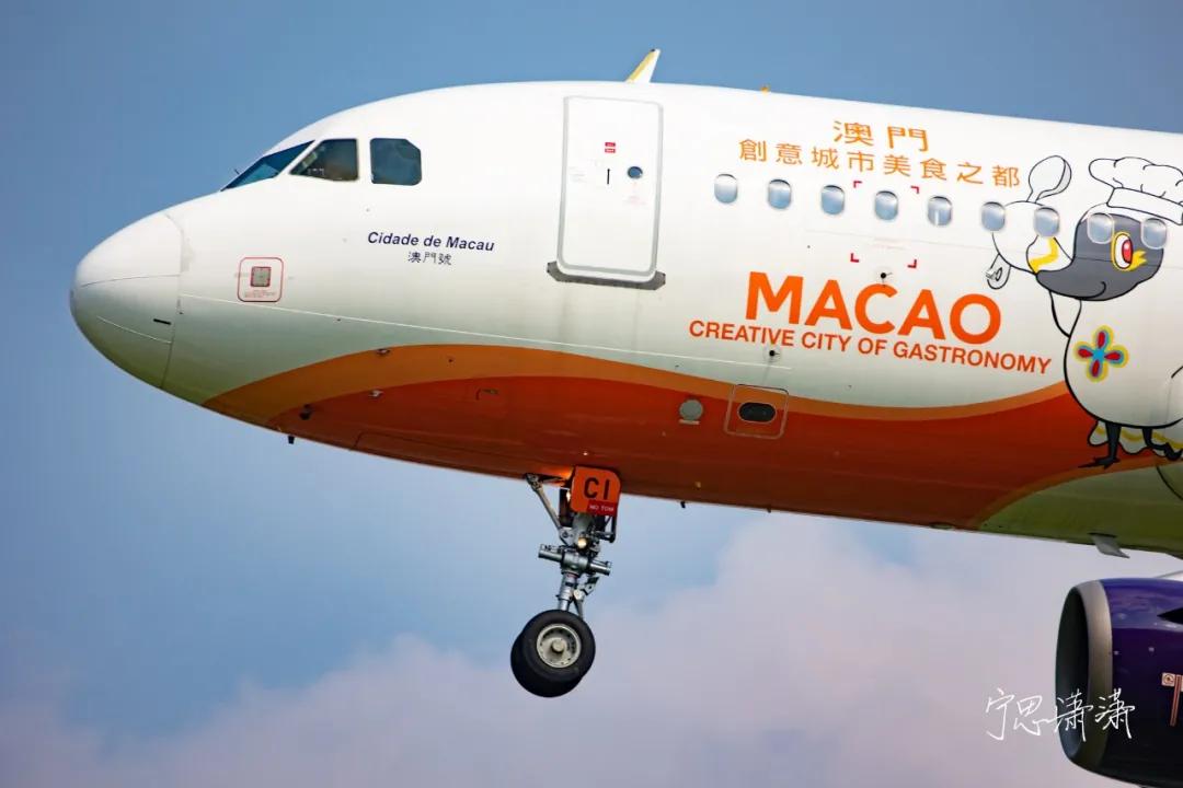 佳能微单rf卡口可用ef镜头吗,佳能微单买转接头还是rf卡口