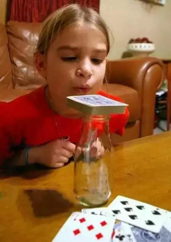 扑克牌的各种玩法小朋友玩的,儿童扑克牌必备游戏