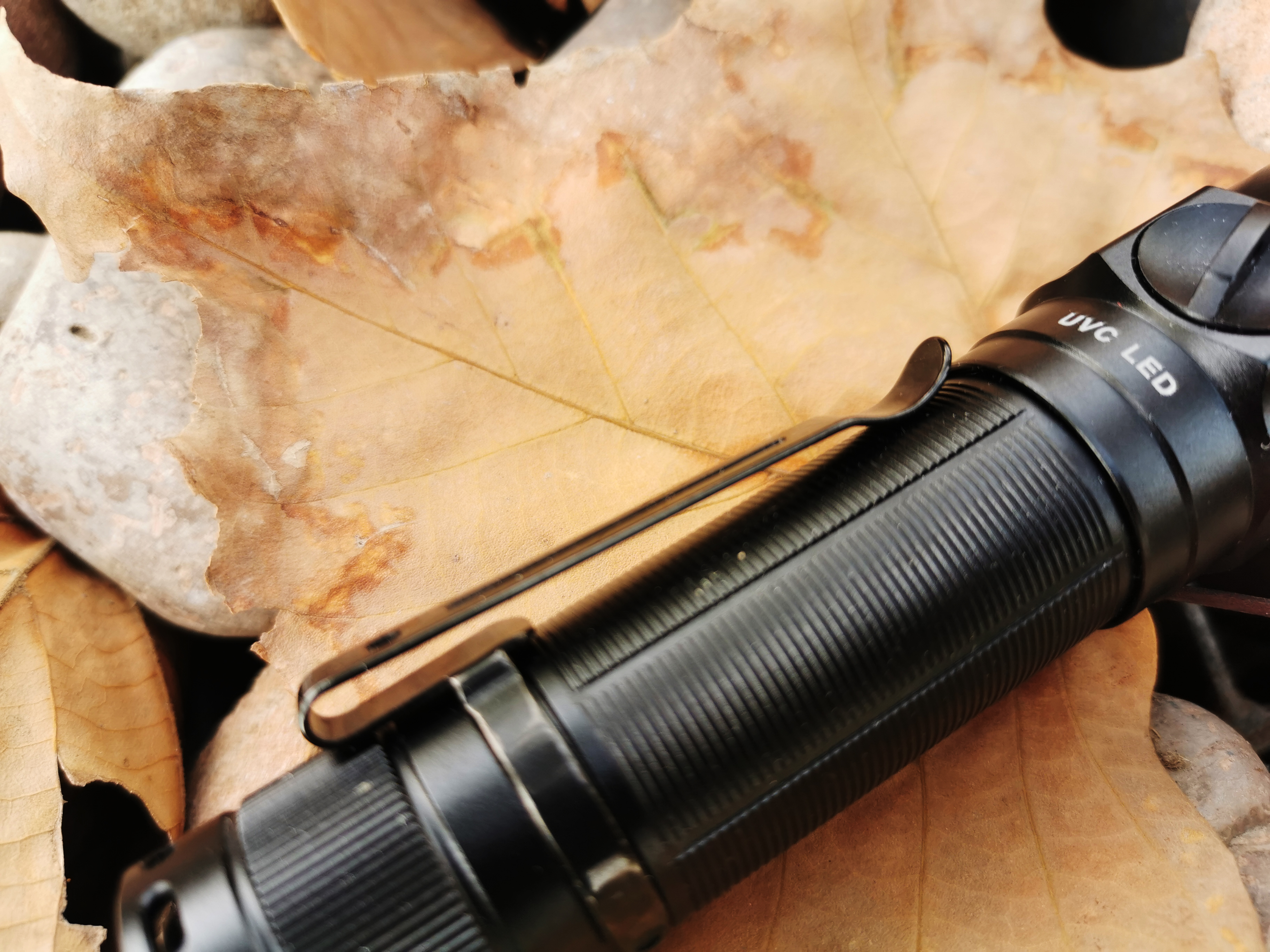 户外手电也能杀菌？FenixLD32手电化身成为抗疫EDC