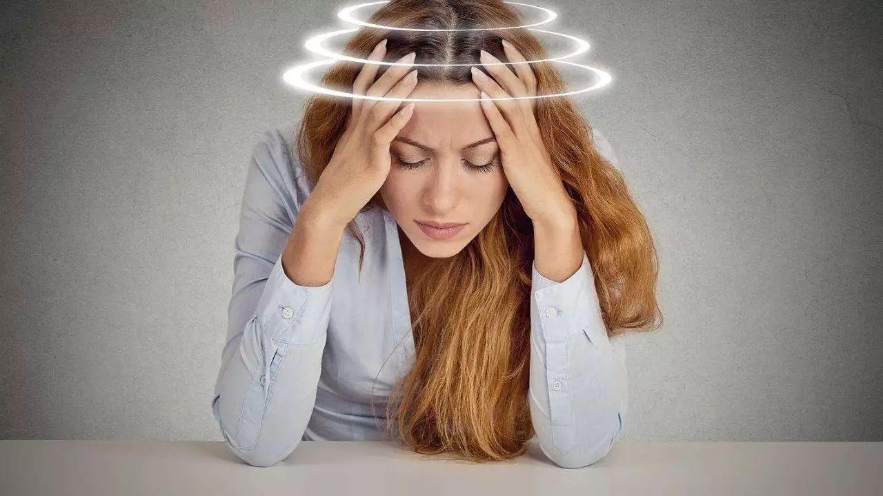 海绵状血管瘤分为多种疾病类型，临床症状各不相同，尽早治疗为好