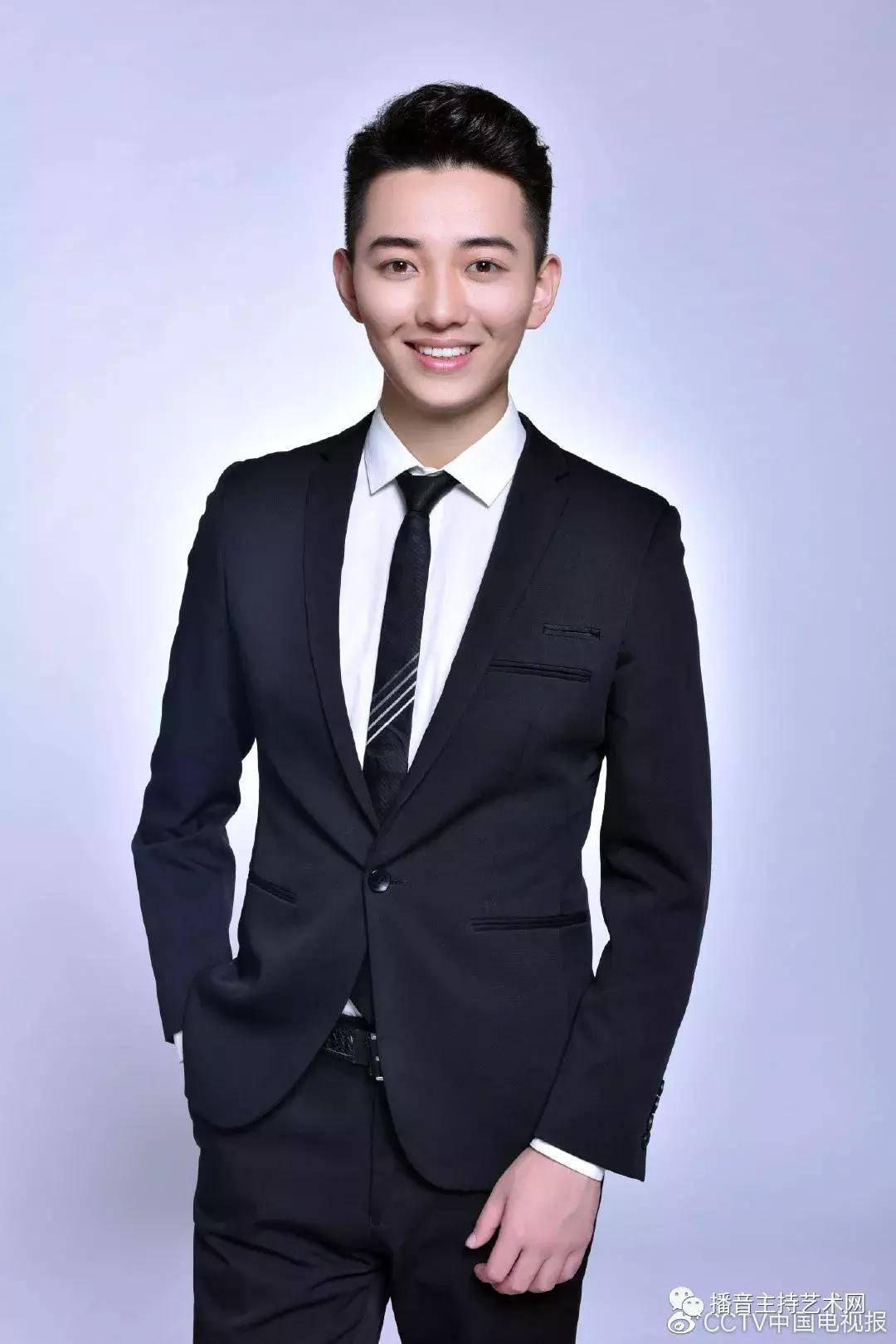 黄凯山东卫视新闻联播,黄凯新闻