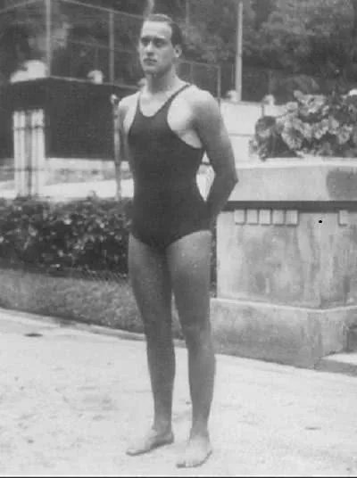 世界足球运动,阿维兰热是个什么人物