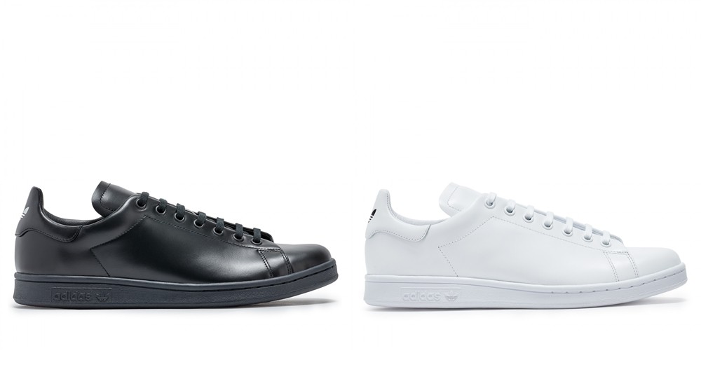 两只脚穿不同颜色的鞋aj,两只脚穿不同颜色球鞋