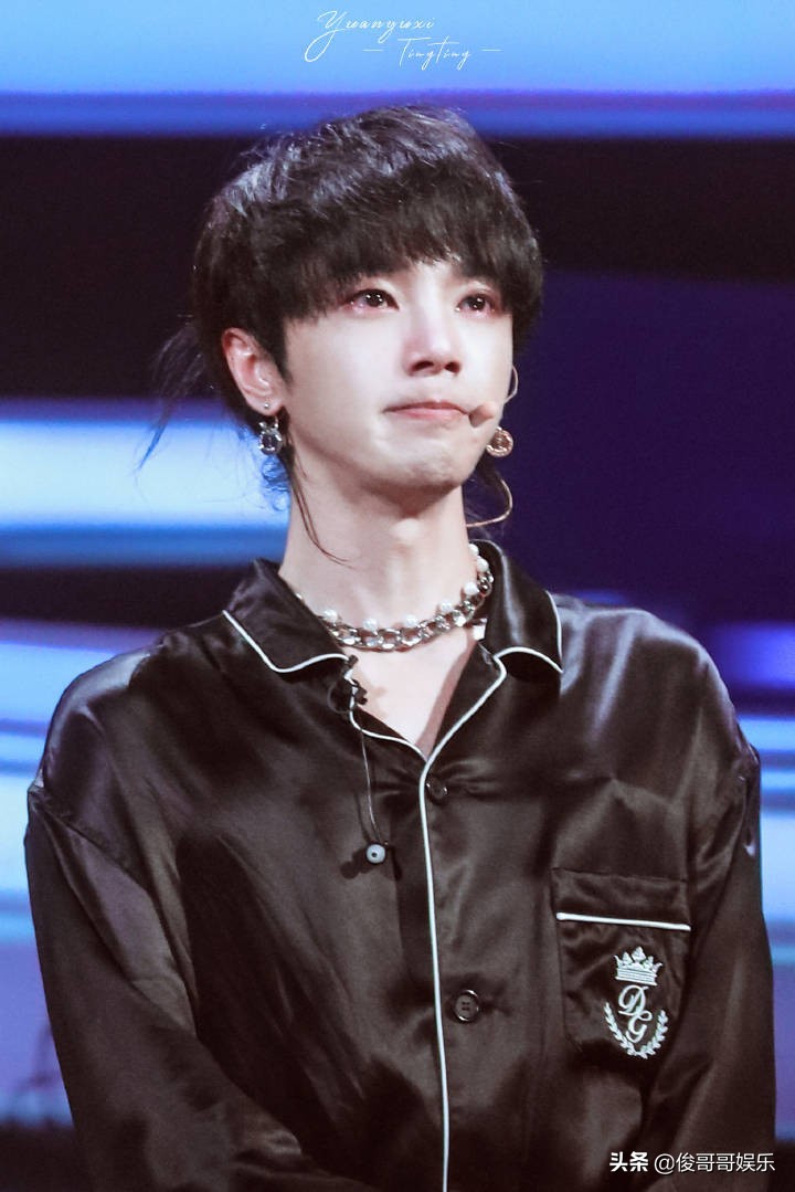 李宁官宣华晨宇为全球代言人,华晨宇代言李宁的是哪个系列