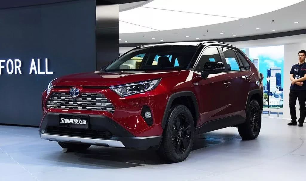 价格低省油的suv家庭用车,家庭用车买suv还是mpv