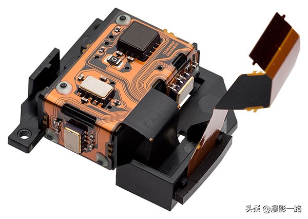 奥林巴斯em1x对焦有多强,奥林巴斯e-m1x暗光拍摄画质不好