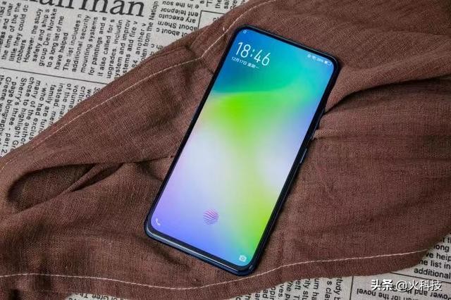 五款配置全面的次旗舰手机,2020年真全面屏旗舰手机推荐