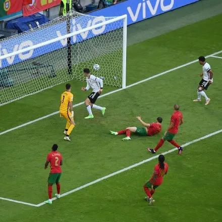 欧洲杯赛场广告被中企霸屏,欧洲杯中国广告有哪些企业