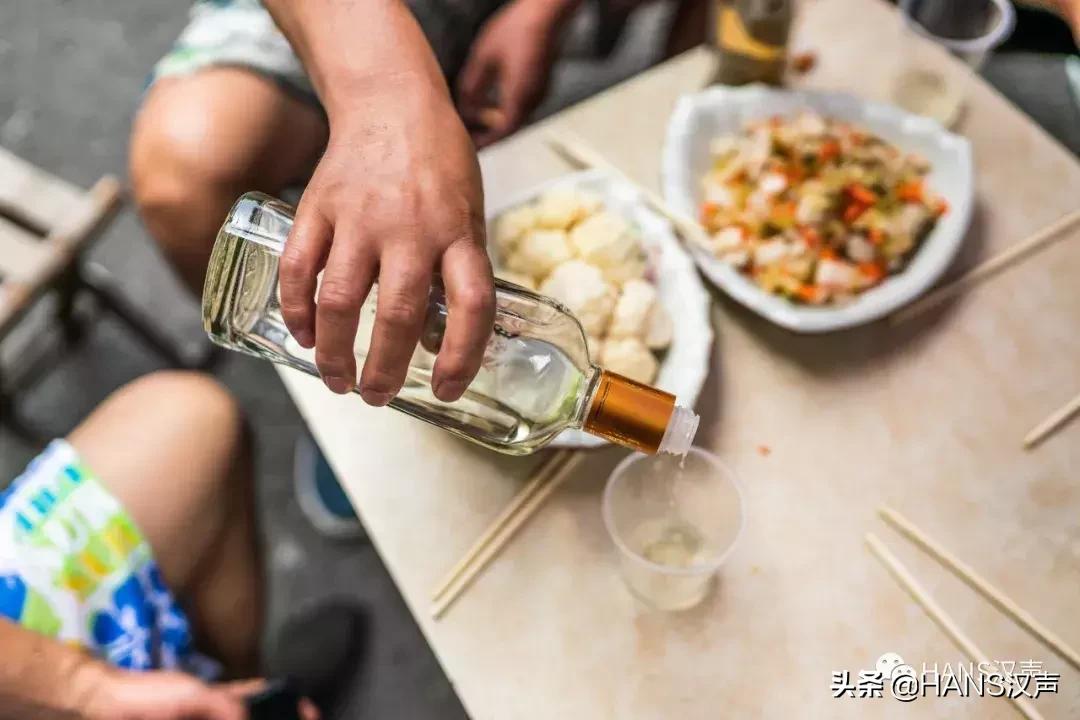 泡菜下酒越喝越有，汉口老杆的硬核下午茶