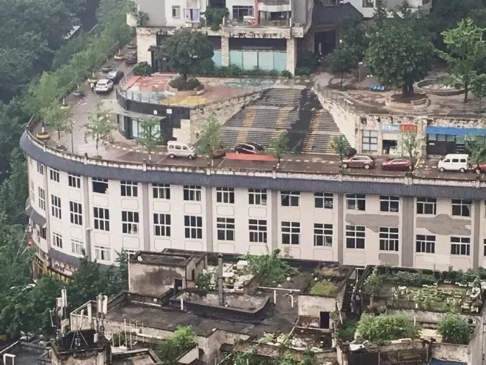 这座城市充满了魔性魅力,一座很有魔性的城市