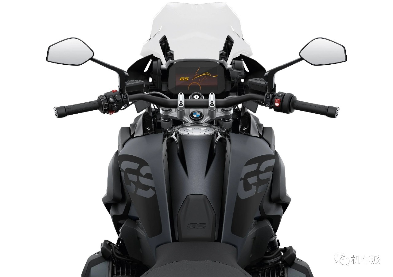 宝马2021款g310r舒适版,宝马g310gs漫画图
