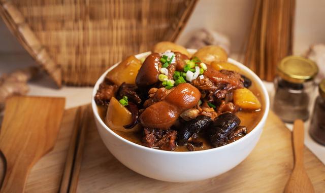 猪八戒踢皮球的来历,猪八戒踢皮球是哪里的菜