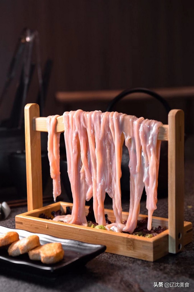 风靡北上广的湊湊火锅落户沈阳，茶饮加火锅，冬季里的真香