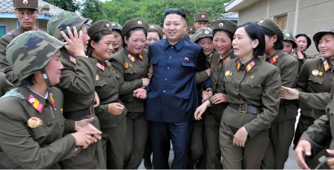 高颜值的朝鲜女兵,70年代朝鲜女兵