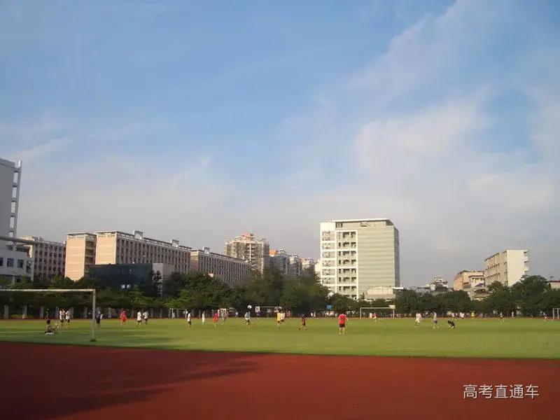 深职院在专科里面的排名,深职是全国最好大专吗