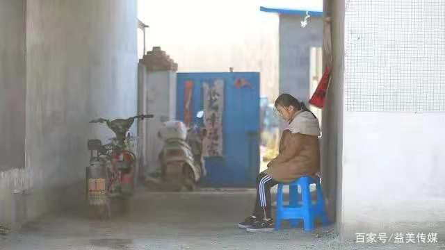 她是两千多孩子的“彩虹妈妈”，为服刑人员未成年子女撑起一片天