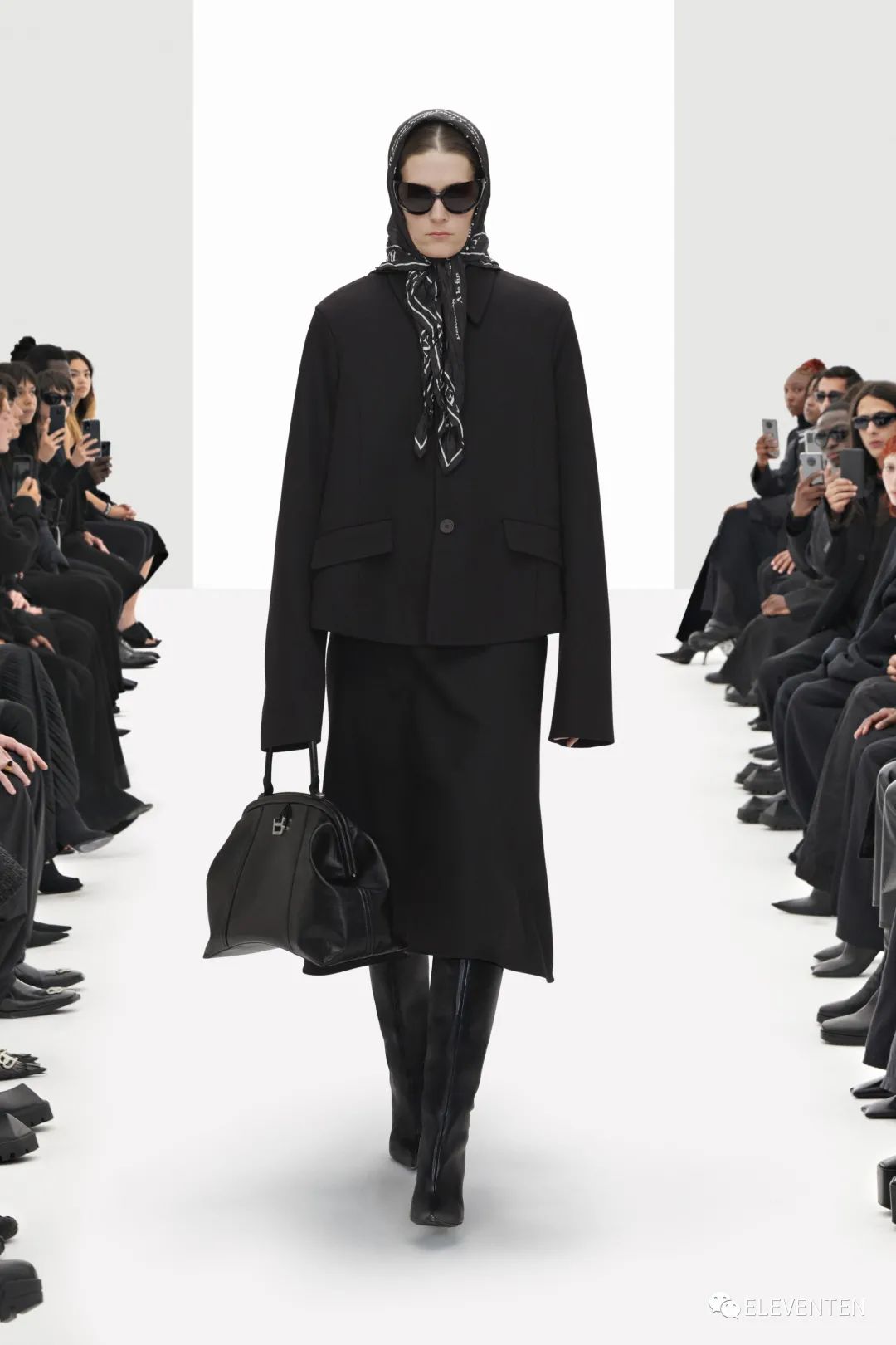 Balenciaga2022春季|数字克隆的世界