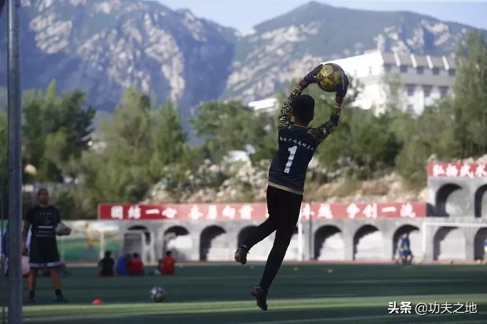 登封市少林足球武校是哪个学校,少林武校的足球班