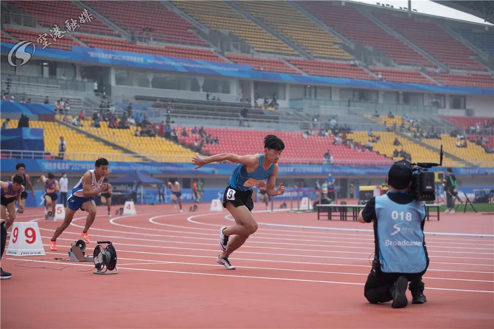 动次打次、动次打次……动动动动动动起来