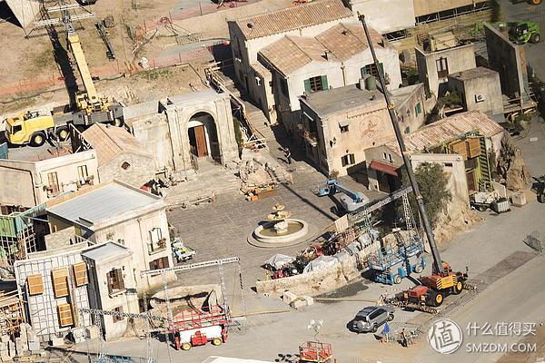 看腻了小鲜肉？《海王》凭肌肉和女神实现口碑逆袭：DC漫改指南