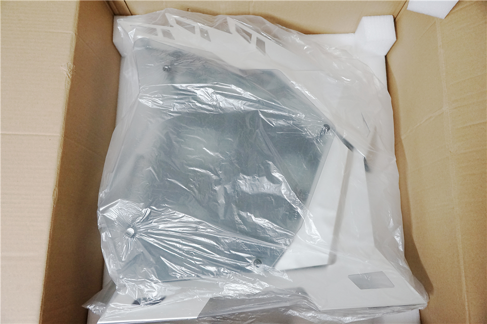 科技以灯为本，3600X+B450+BMR-24水冷+大水牛铁血战士机箱装机秀