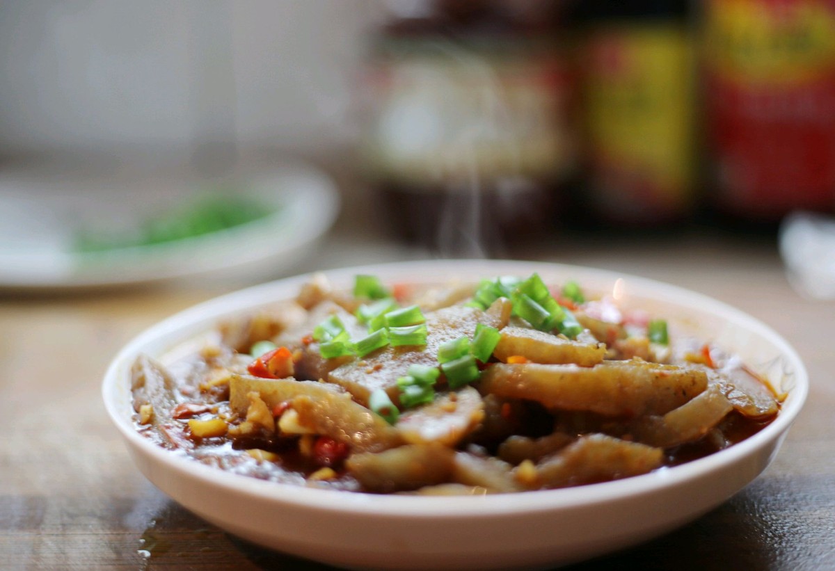 晚餐低脂低卡还饱腹的海带豆腐汤,低脂饱腹强的晚餐