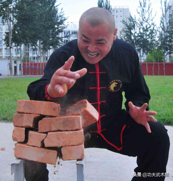 铁砂掌功法练习,铁砂掌武功训练方法