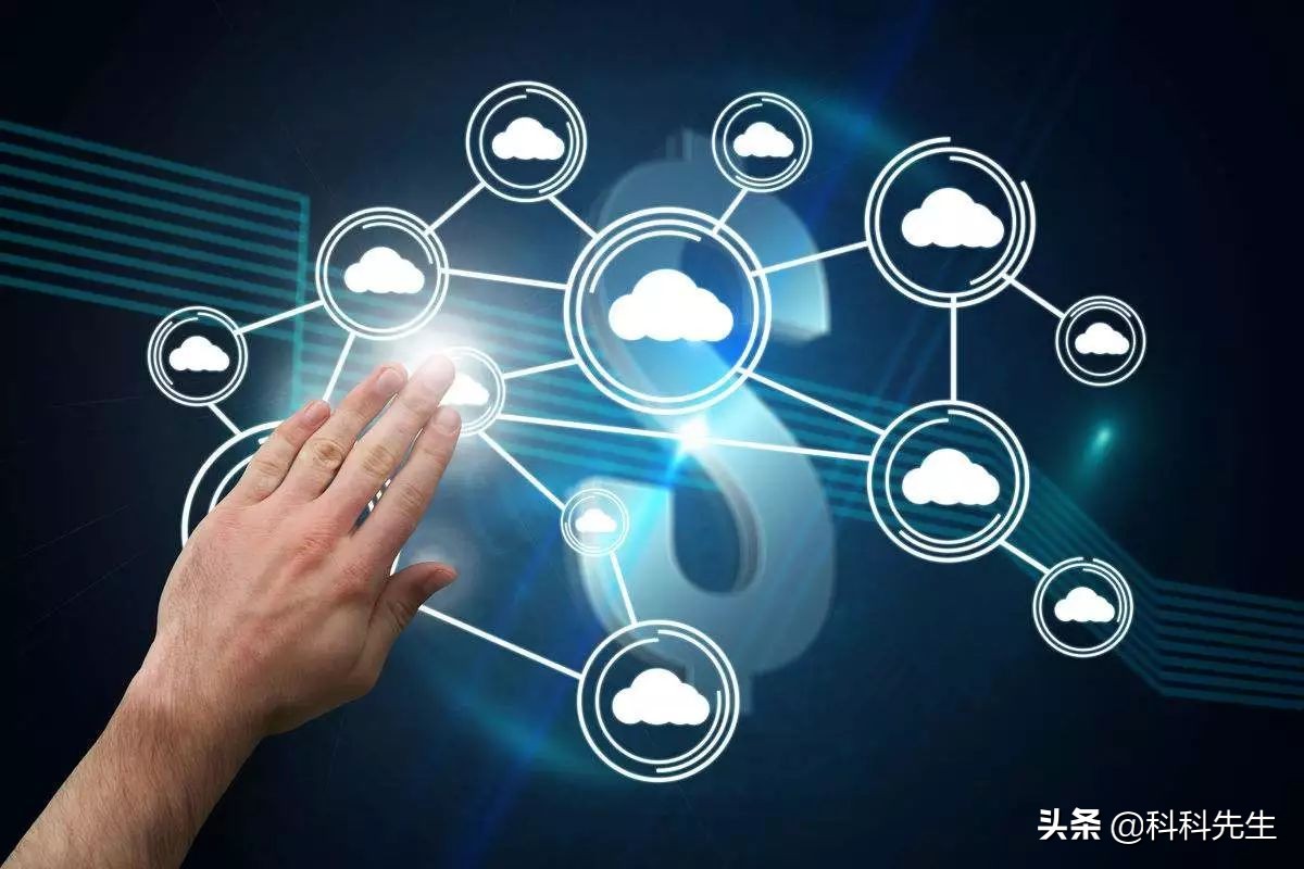 马云是从未来世界穿越时空来的吗,马云过去现在将来