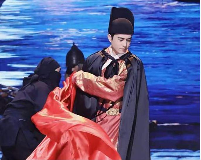 中央电视台穿帮镜头,国家宝藏靳东花絮