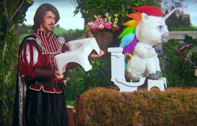 美国人发明了坐便蹲凳,老外发明蹲坑凳