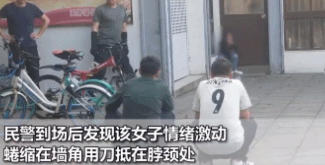 每日足球申花门将,曾诚神扑门将