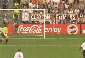 足球场豪情对抗,现役11人最强足球球员组成的阵容