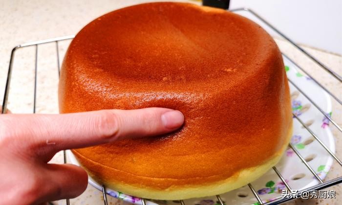 如何做蛋糕不用电饭煲也不用烤箱,不用烤箱不用电饭锅的蛋糕教程
