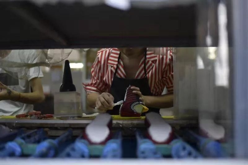 莆田用真鞋直播卖假鞋,莆田假鞋事件背后