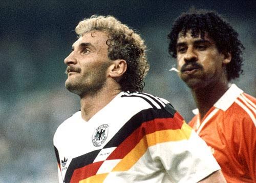 米兰德比冲突完整版,伊布和卢卡库冲突中文字幕