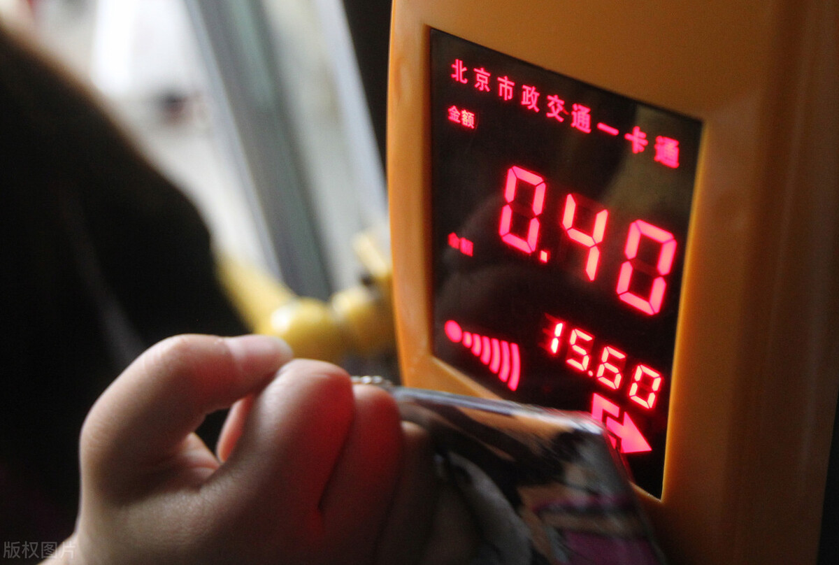 华为手环6标准版与nfc版怎么选,华为watchfit和华为手环6