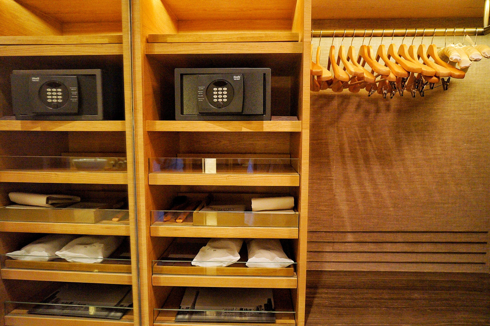 广州小蛮腰四季酒店,广州必住酒店