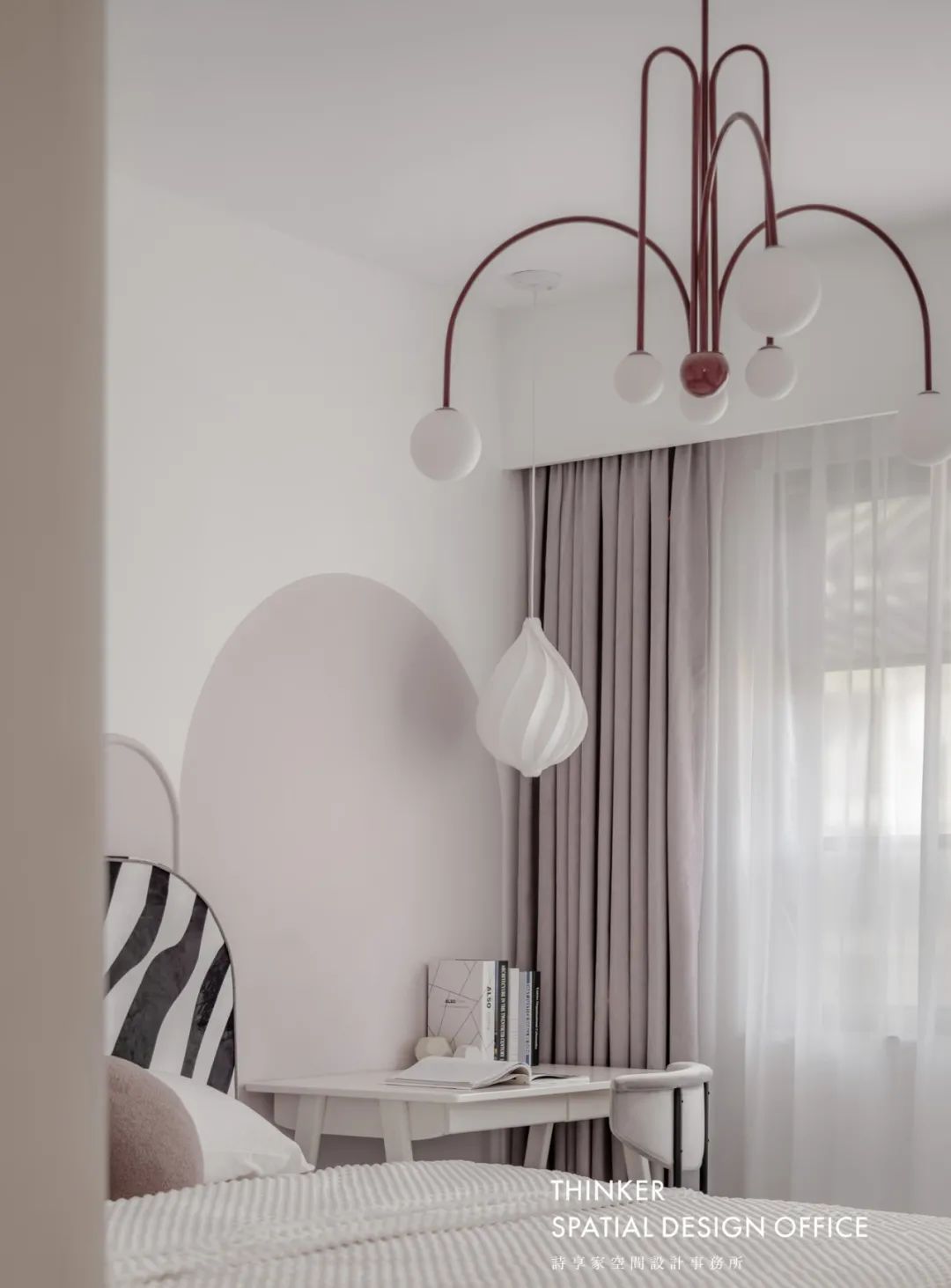 首发丨裹上舒缓奶油色，她的家柔软又高级