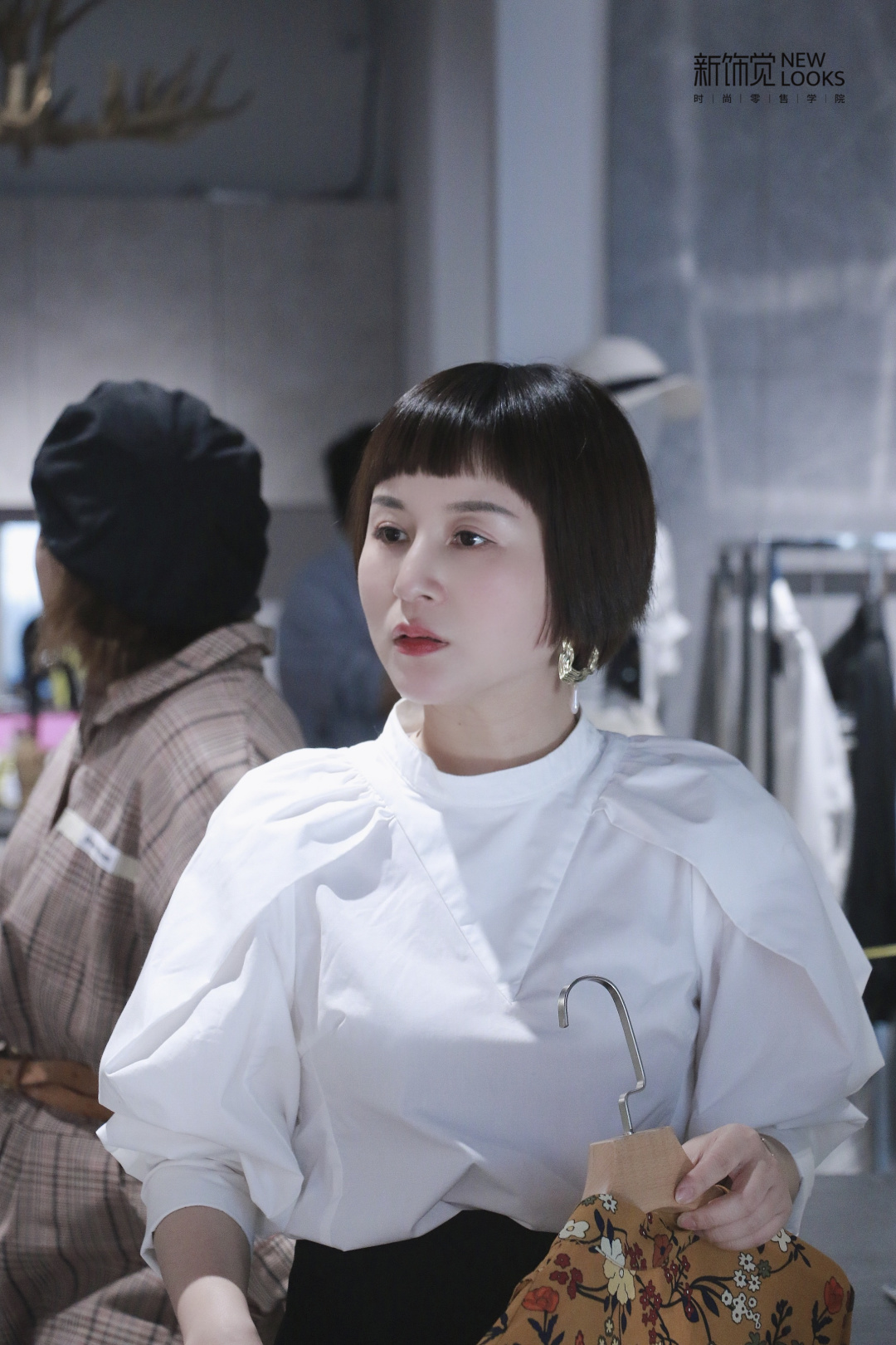 陈列衣服怎样陈列出高级感女装,高级服装陈列技巧