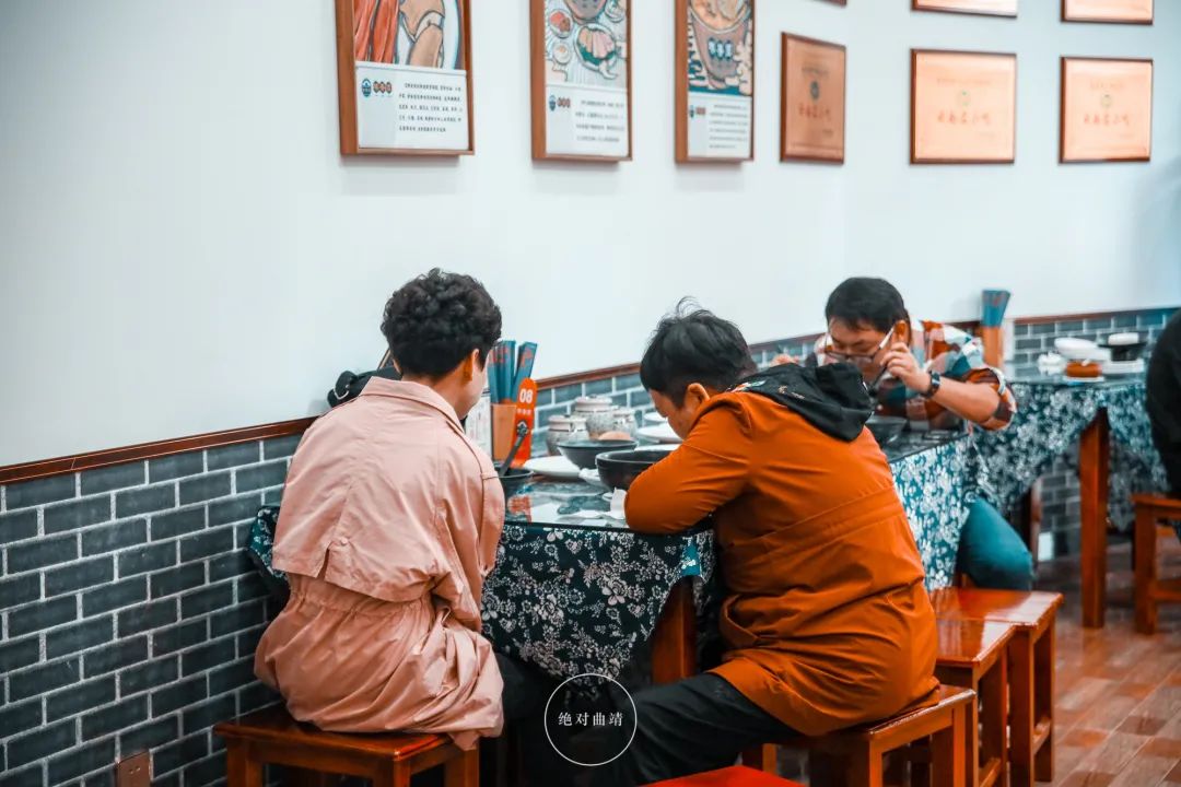 曲靖过桥米线所有门店,曲靖米线多少钱一碗