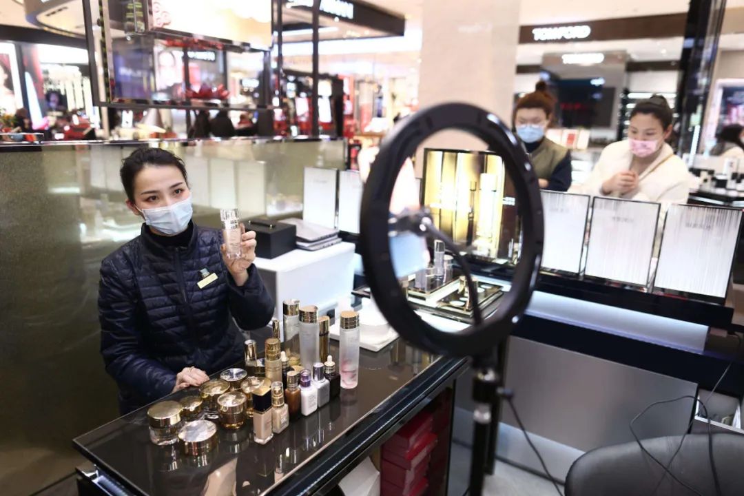 如何在抖音直播卖精选联盟东西,淘宝如何加入抖音电商精选联盟